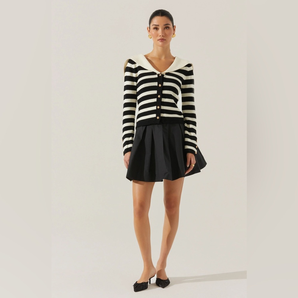 Analissa ASTR The Label Black & Cream Striped Gold Button Cardigan Size XS